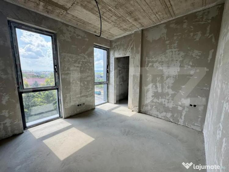 Spațiu comercial, de 1,400 mp, în Someșeni