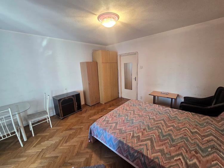 Garsonieră semidecomandată în Dristor