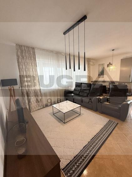 Apartament cu 4 camere semidecomandat, mobilat în Andrei Mureșanu