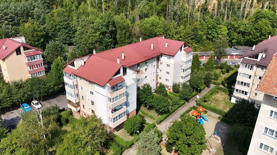 Apartament cu 2 camere decomandat în Răcădău