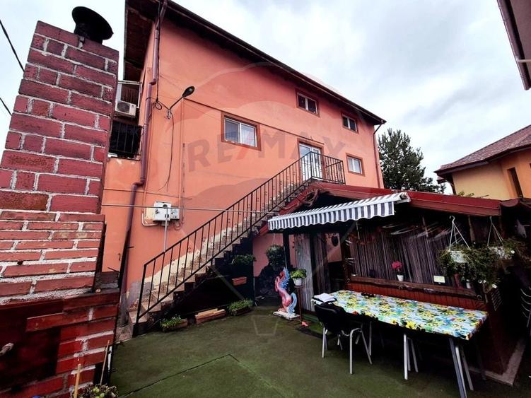 Casă individuală cu 13 camere cu Teren 405 Mp în Chiajna