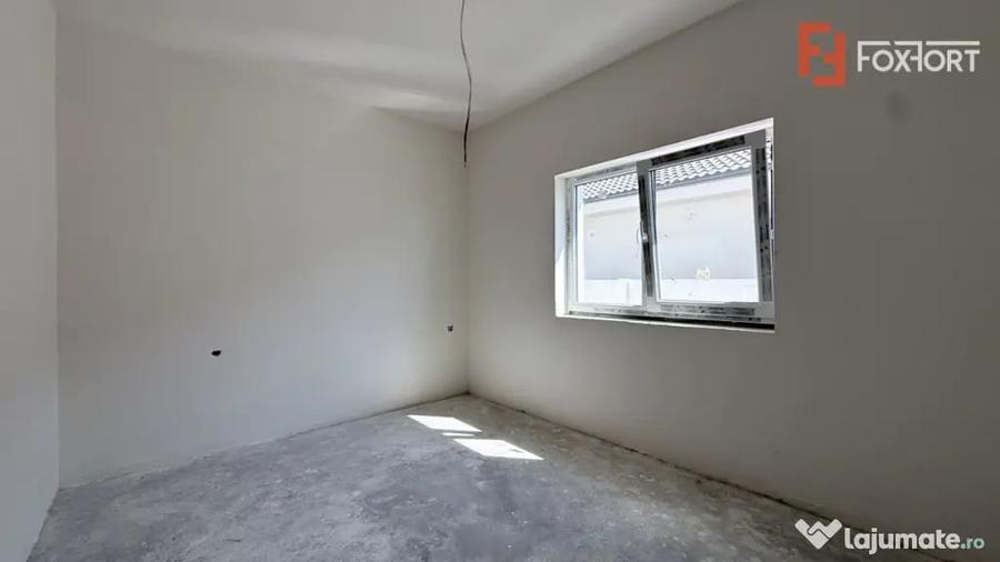 Casă cu 3 camere cu Teren 310 Mp în Moșnița Nouă
