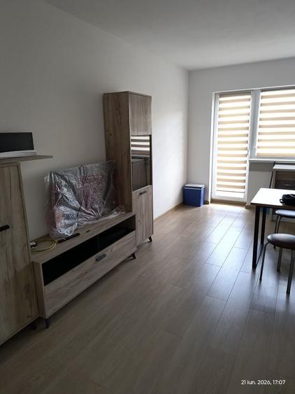 Apartament cu 2 camere semidecomandat în Sânpetru