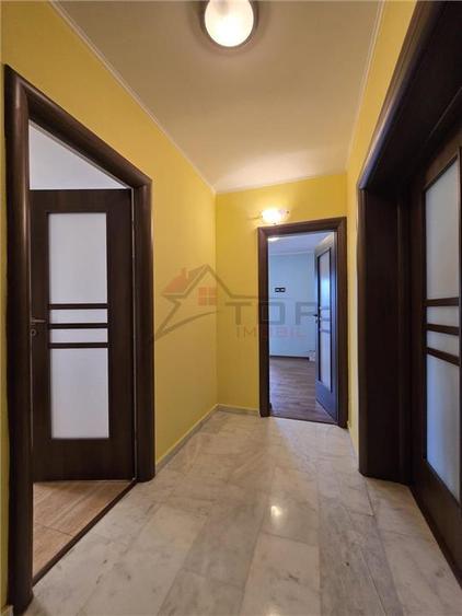 Apartament cu 2 camere decomandat în Cug