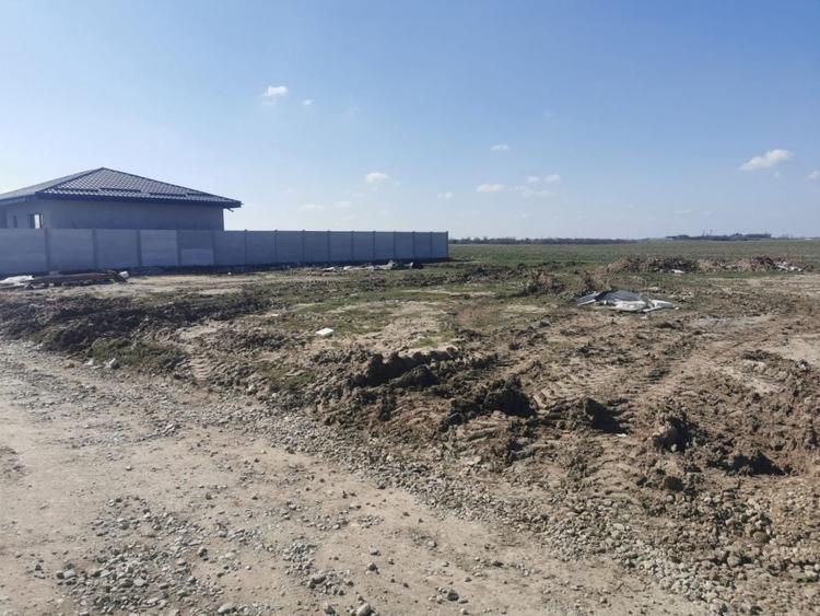 Teren Construcții intravilan de 847 mp, în Aeroport