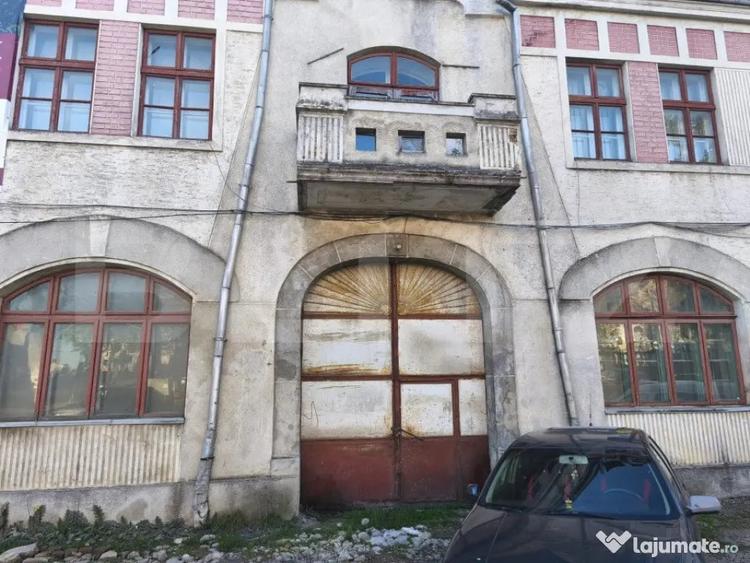 Spațiu comercial, de 1,883 mp, în Central
