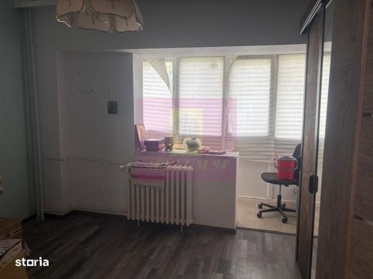 Apartament cu 3 camere decomandat în Morarilor