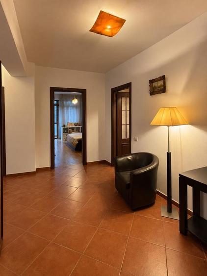 Apartament cu 3 camere în Obor