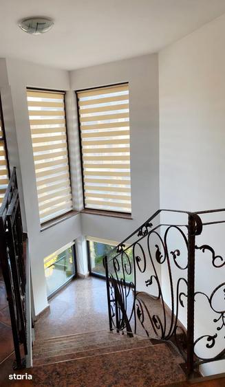 Casă cu 6 camere cu Teren 400 Mp în Miroslava