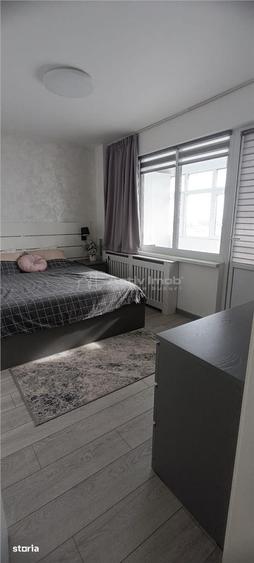Apartament cu 3 camere semidecomandat, mobilat în 1 Mai