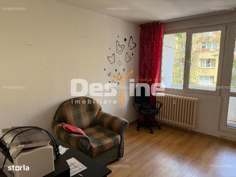 Apartament cu 3 camere semidecomandat, mobilat în Drumul Taberei
