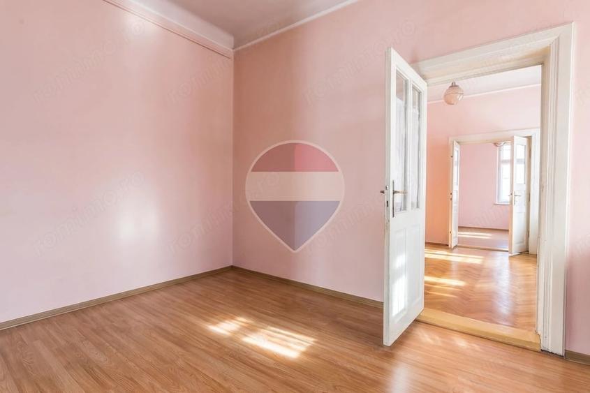 Casă cu 4 camere cu Teren 326 Mp în Filiași