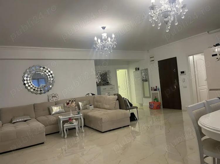 Apartament cu 3 camere decomandat în Mazepa 2