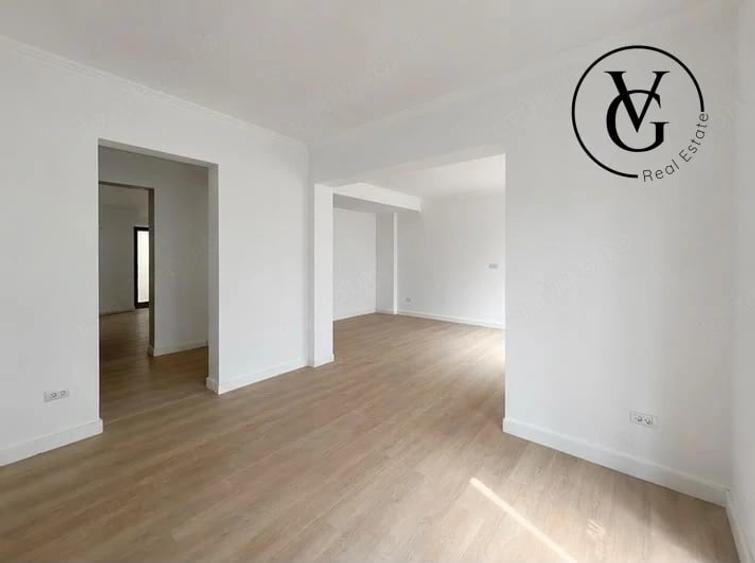 Casă cu 9 camere cu Teren 450 Mp în Dorobanți
