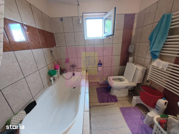Casă cu 3 camere cu Teren 320 Mp în Colibași