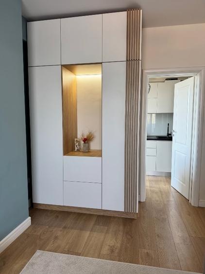 Apartament cu 3 camere decomandat, mobilat în Tineretului