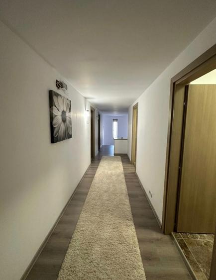Casă individuală cu 8 camere cu Piscina în Snagov