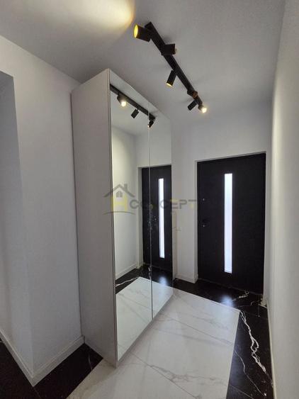 Casă individuală cu 4 camere cu Canalizare în Central