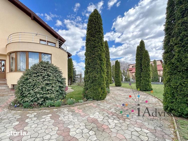 Casă cu 5 camere cu Teren 1500 Mp în Hălchiu