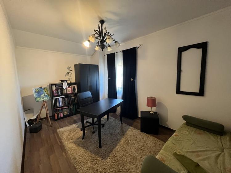 Casă individuală cu 5 camere cu Teren 1000 Mp în Exterior Vest