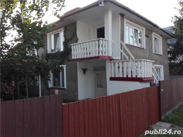 Casă cu 6 camere cu Teren 1000 Mp în Dumbrava
