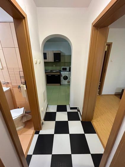 Apartament cu 2 camere decomandat în Drumul Taberei