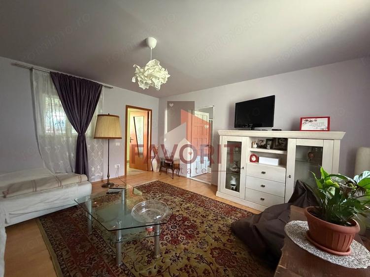 Casă cu 4 camere cu Teren 1514 Mp în Ianova