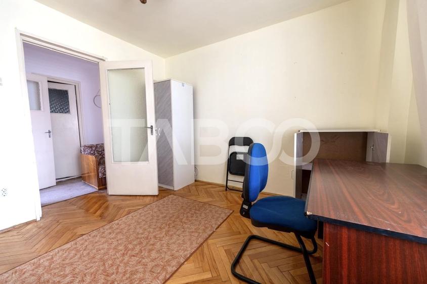Apartament cu 2 camere decomandat, mobilat în Între Lacuri
