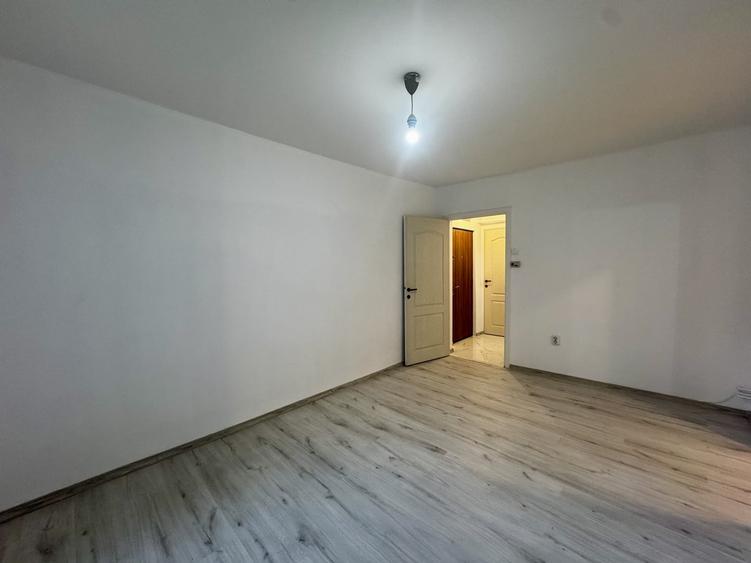 Apartament cu 2 camere semidecomandat în Șagului