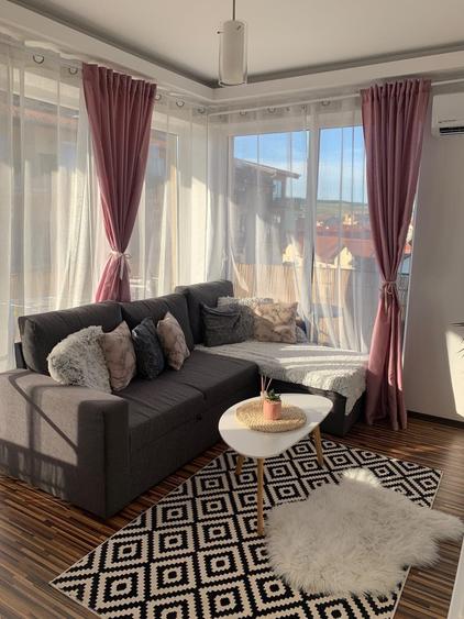 Apartament cu 3 camere decomandat în Central