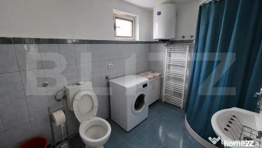 Casă cu 3 camere cu Teren 1700 Mp în Central