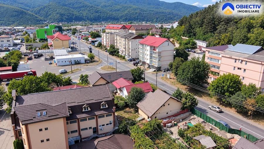 Teren de 700 mp, în 1 Mai