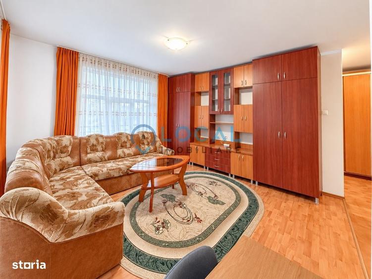 Garsonieră decomandată în Central