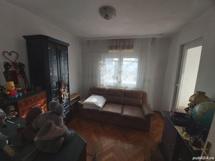Apartament cu 3 camere decomandat în Dacia