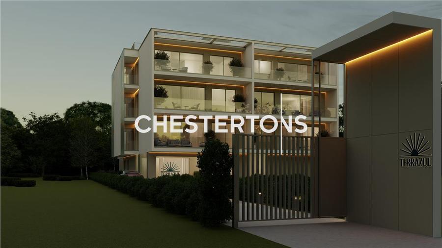 Hotel/Pensiune, de 1,303 mp, în Est