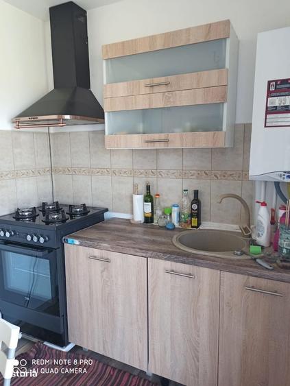 Casă cu 4 camere în Bâcu
