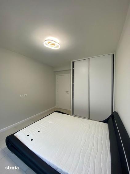 Apartament cu 3 camere semidecomandat în Micro 16