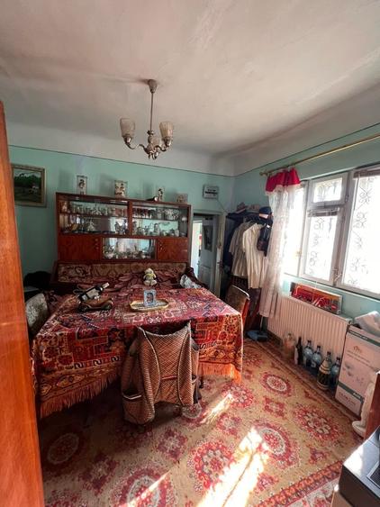 Casă individuală cu 4 camere cu Teren 380 Mp în Bârlad