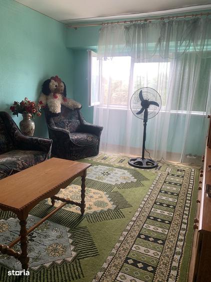 Apartament cu 3 camere decomandat în Inel II