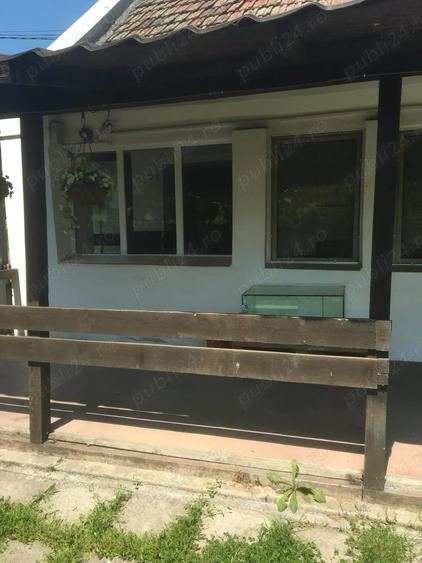 Casă cu 3 camere cu Teren 1748 Mp în Checea