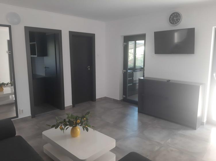 Casă cu 4 camere în Central