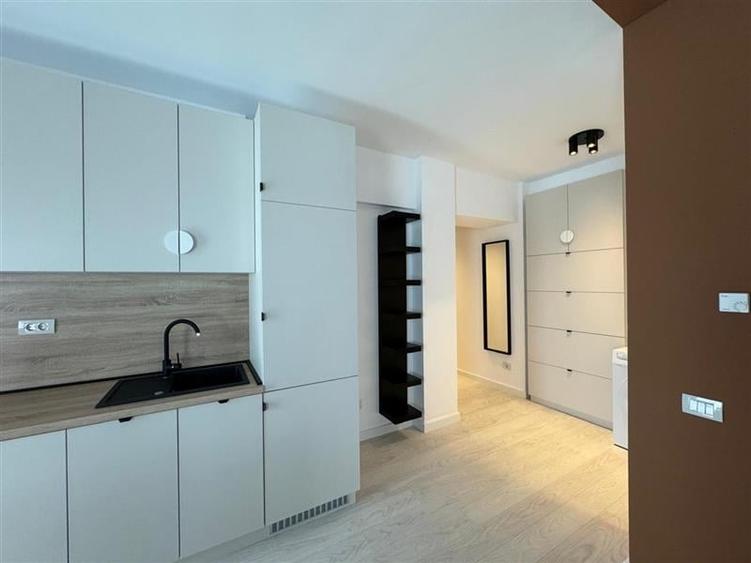 Apartament cu 3 camere decomandat, mobilat în Fundeni