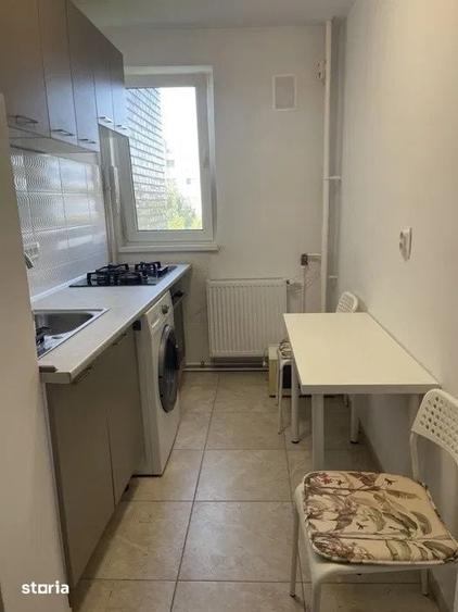 Apartament cu 3 camere în Drumul Taberei