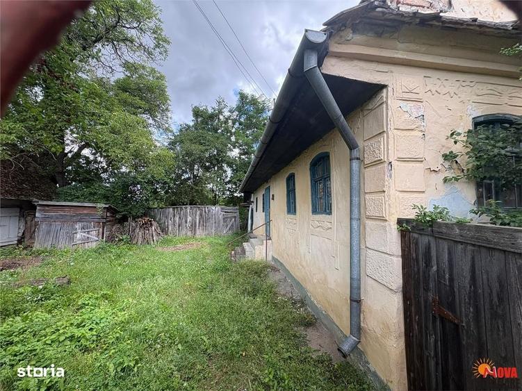 Casă cu 2 camere în Cărpiniș