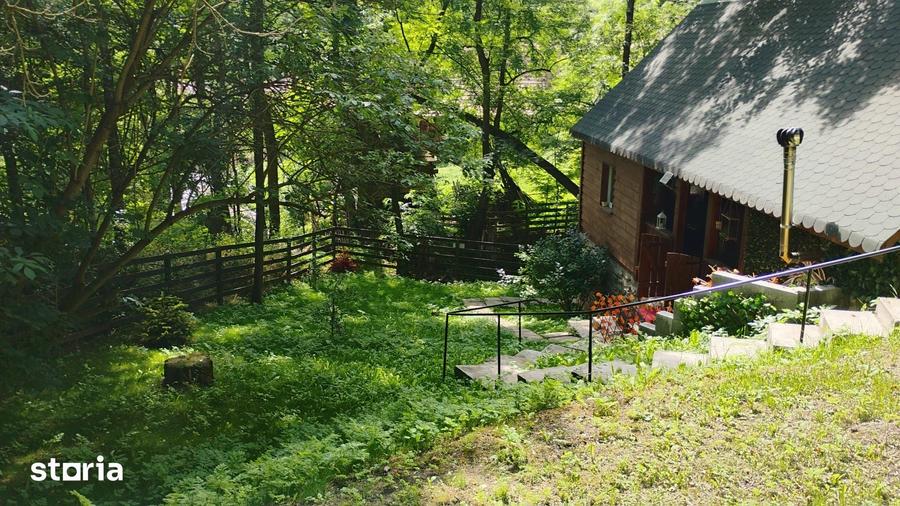 Casă cu 2 camere cu Teren 1300 Mp în Iara