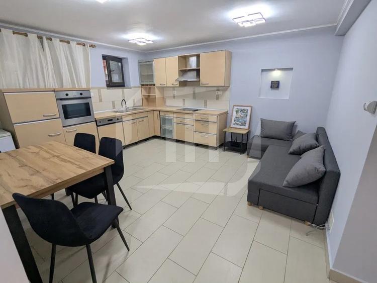 Apartament cu 3 camere semidecomandat, mobilat în Mărăști
