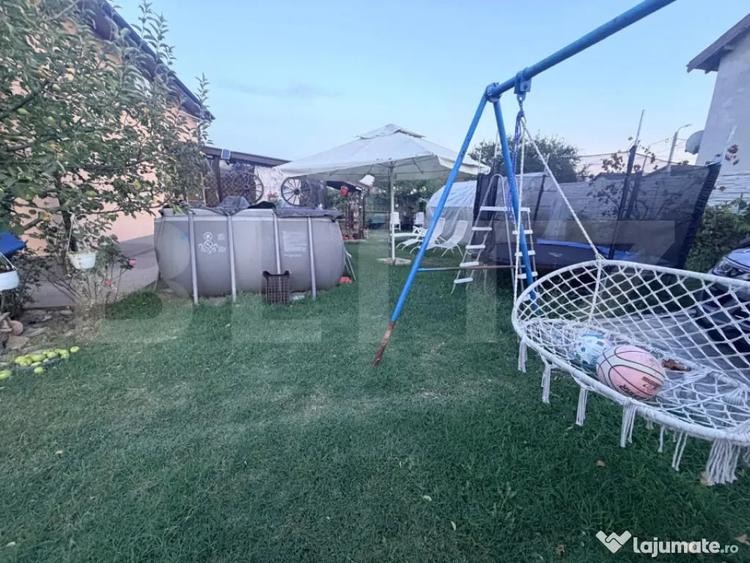 Casă cu 4 camere cu Teren 484 Mp în Popoveni