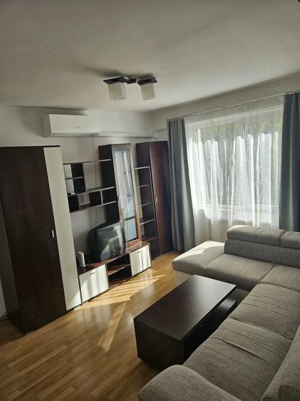 Apartament cu 2 camere decomandat în Tudor