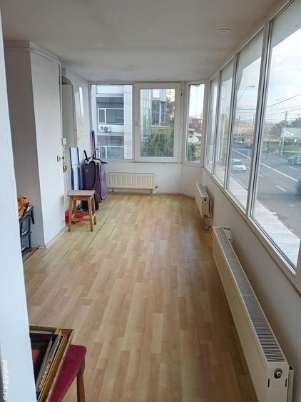 Apartament cu 4 camere decomandat în Port