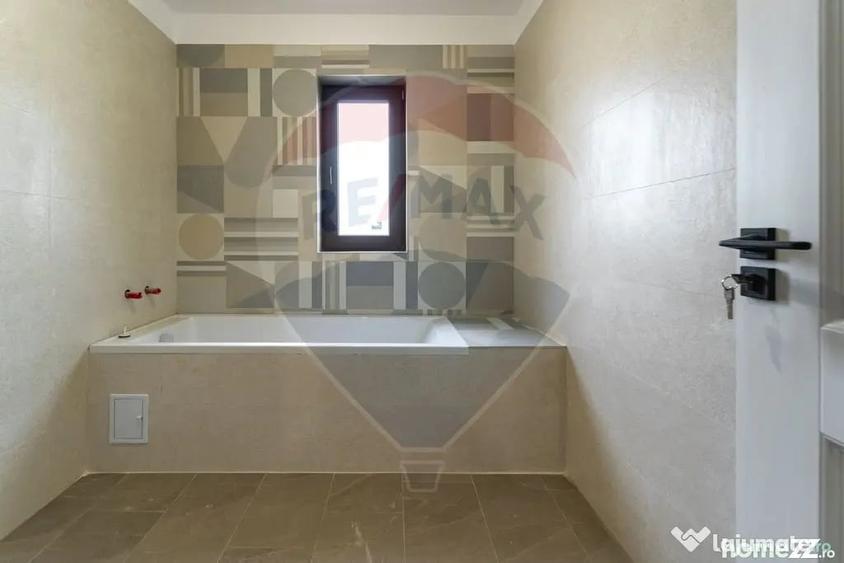 Casă cu 4 camere cu Teren 252 Mp în Tărlungeni